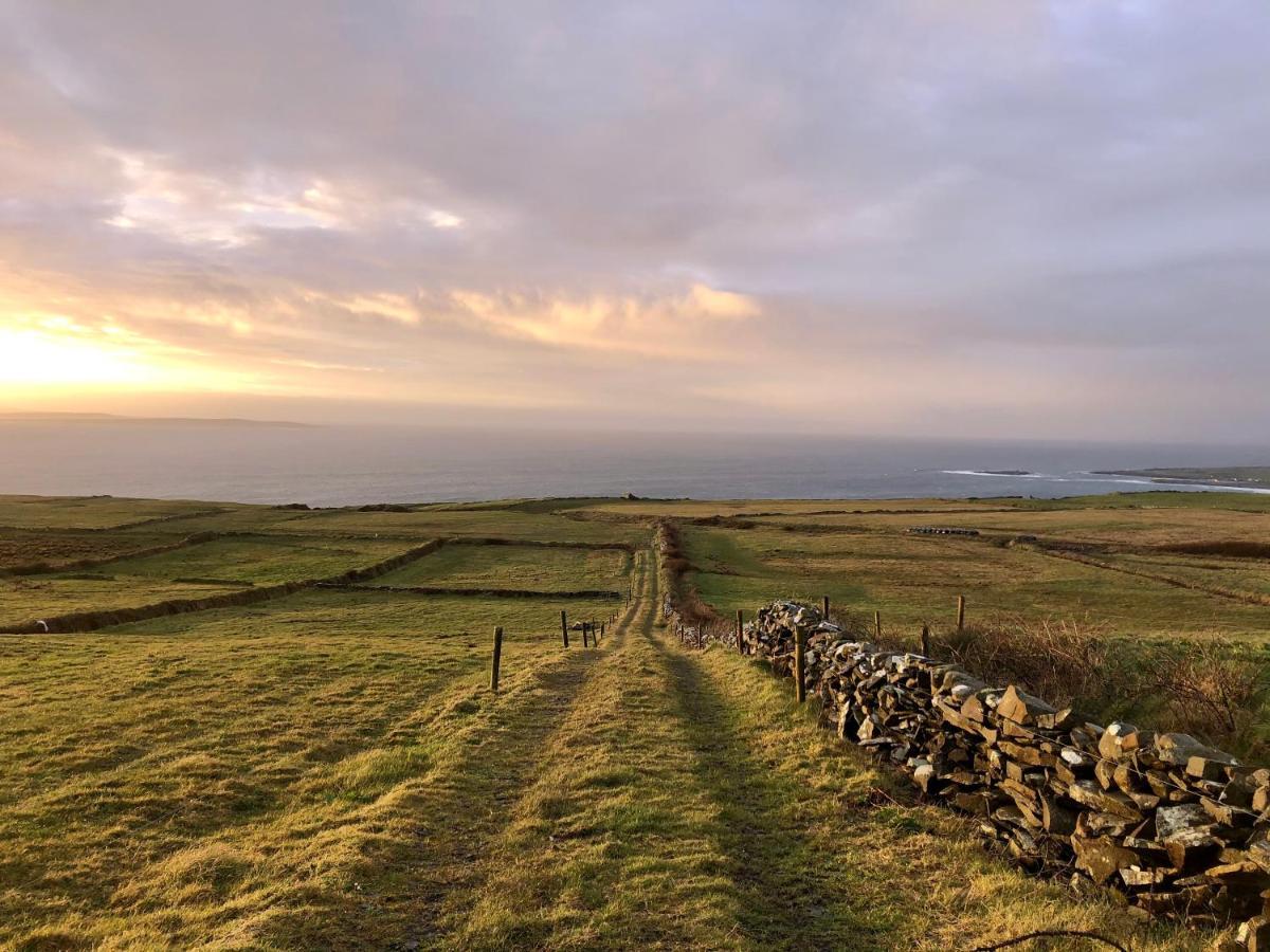 Ocean View Guestrooms Doolin Buitenkant foto