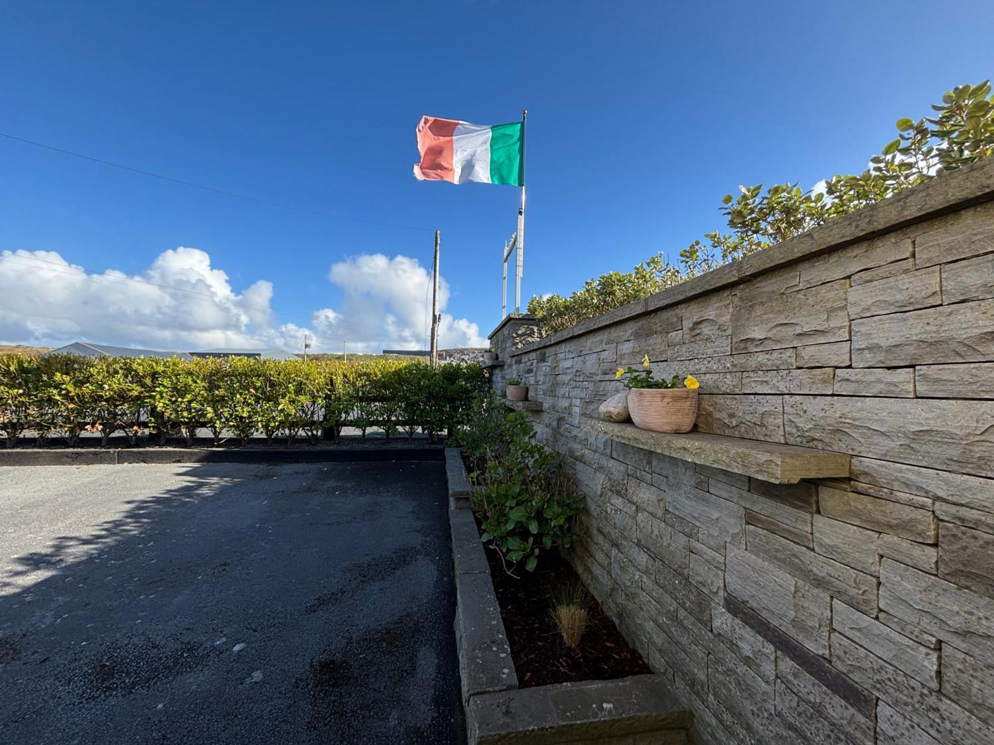 Ocean View Guestrooms Doolin Buitenkant foto